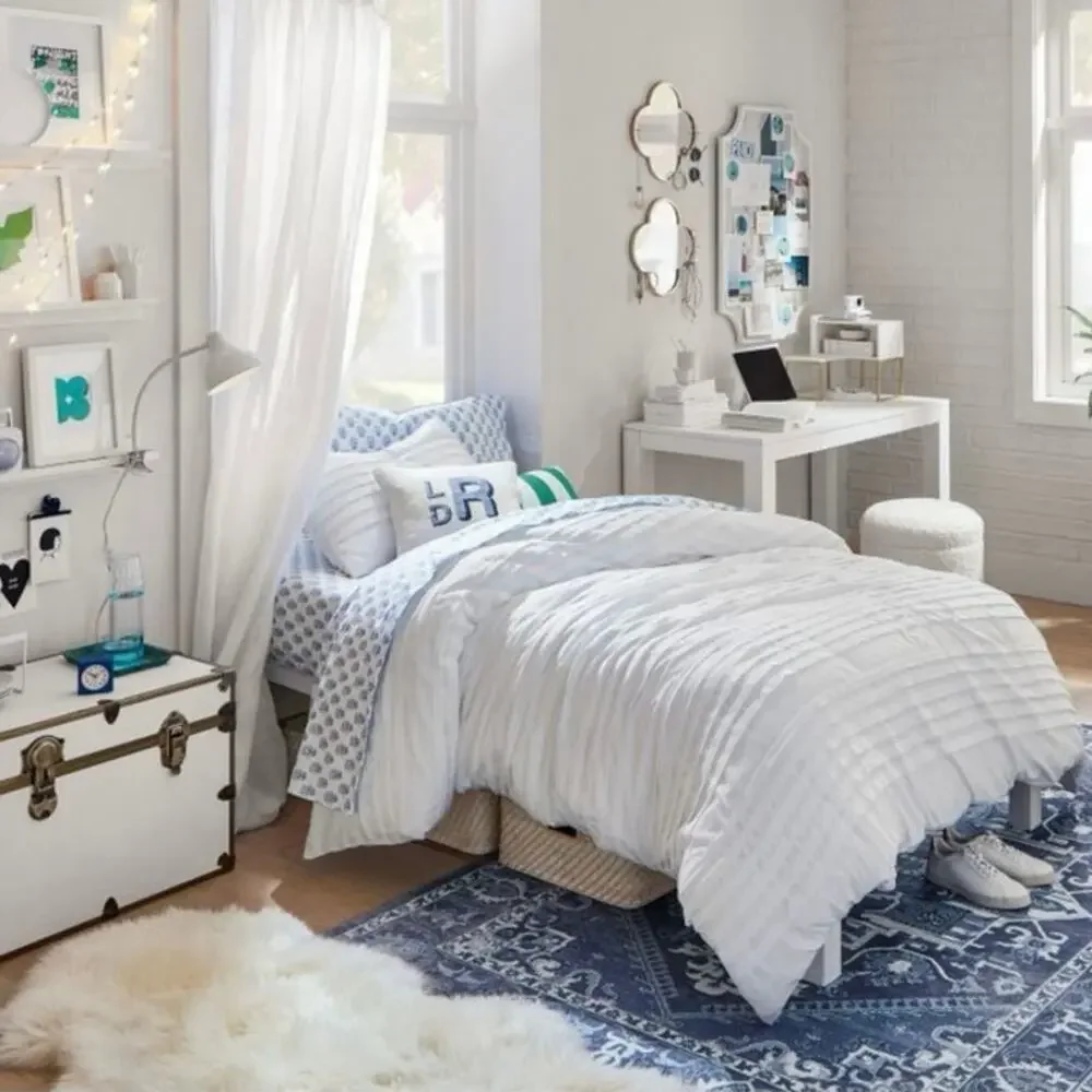 Pottery Barn teen Pretty Pleats Recycled Microfiber Quilt Full queen, White